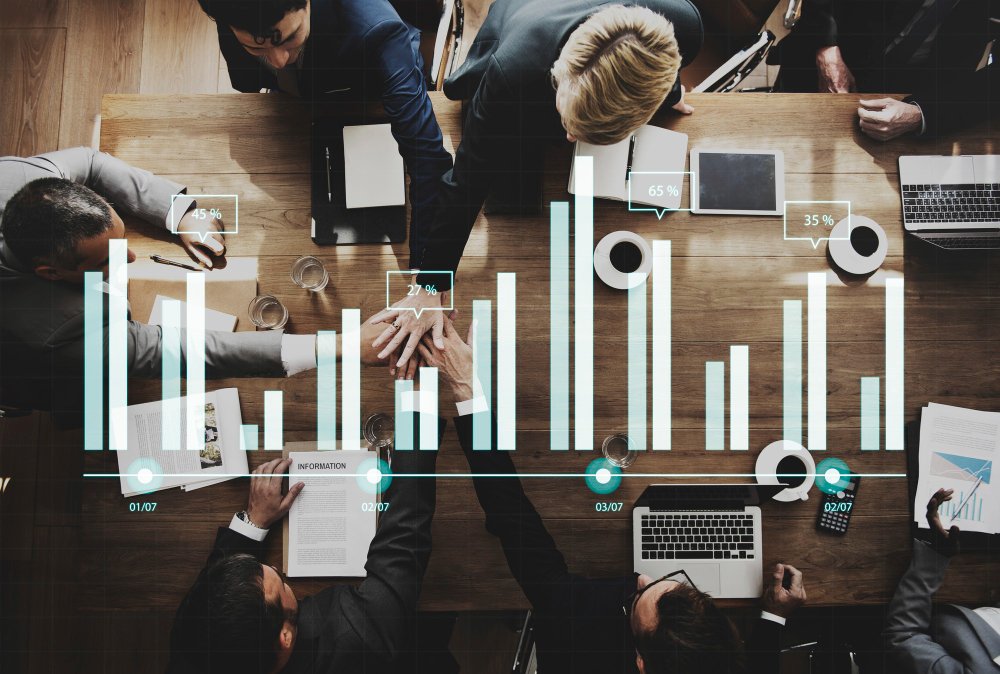 Тематична ілюстрація до статті - ROI в IT: Як оцінити ефективність інвестицій в технології